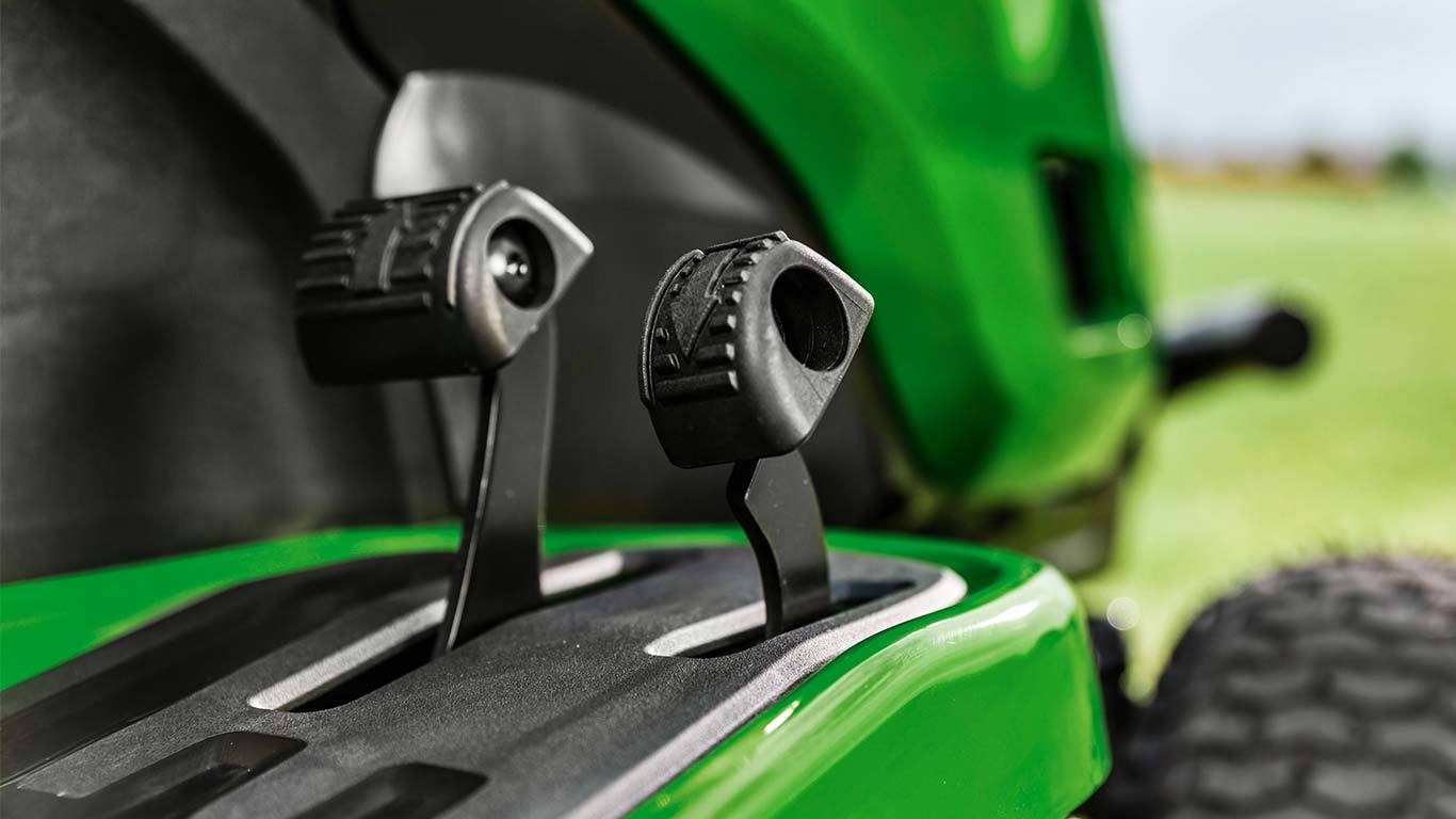 John deere X167R – Image 3
